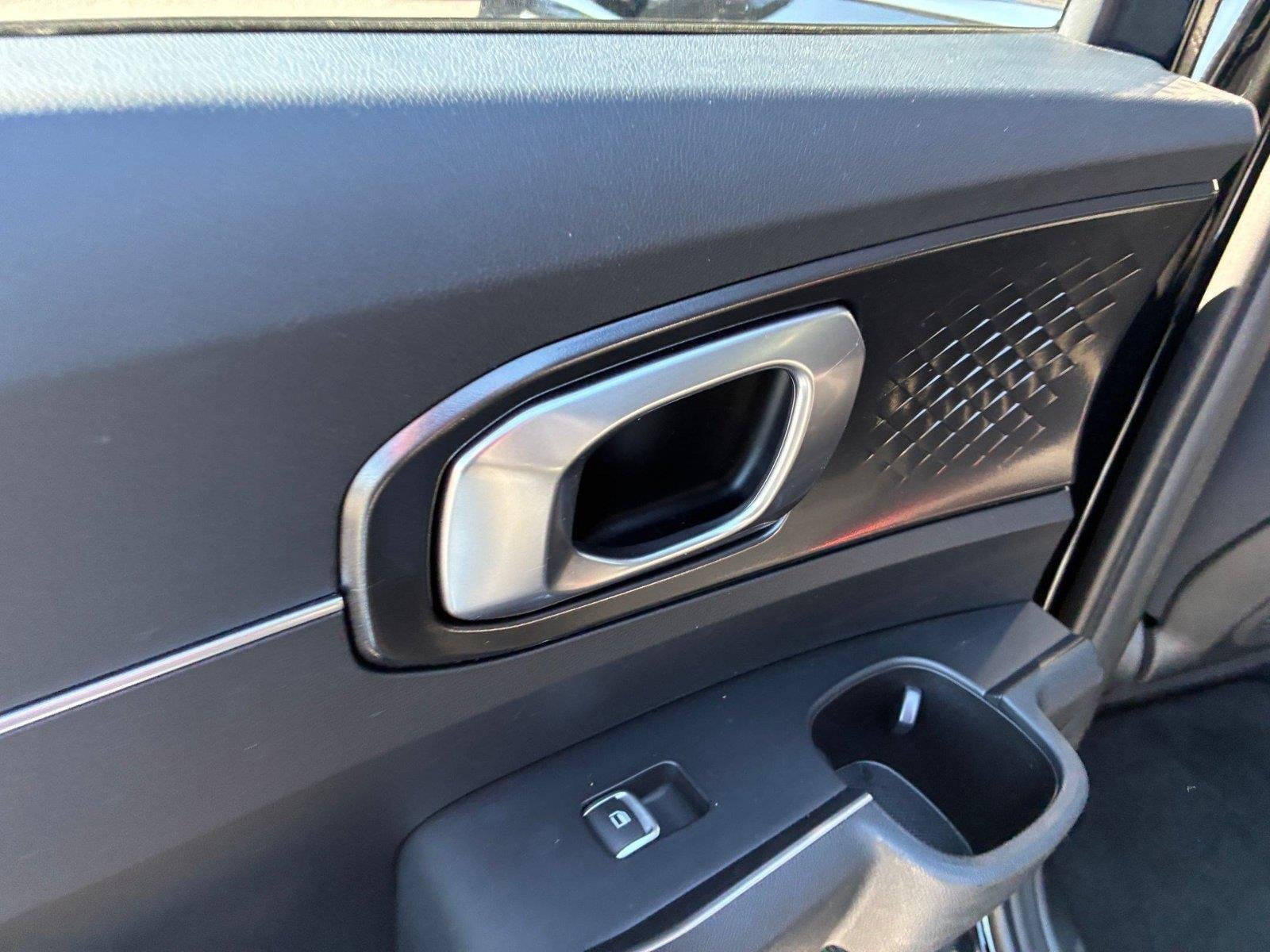 Used 2022 Ebony Black Kia LX image 24