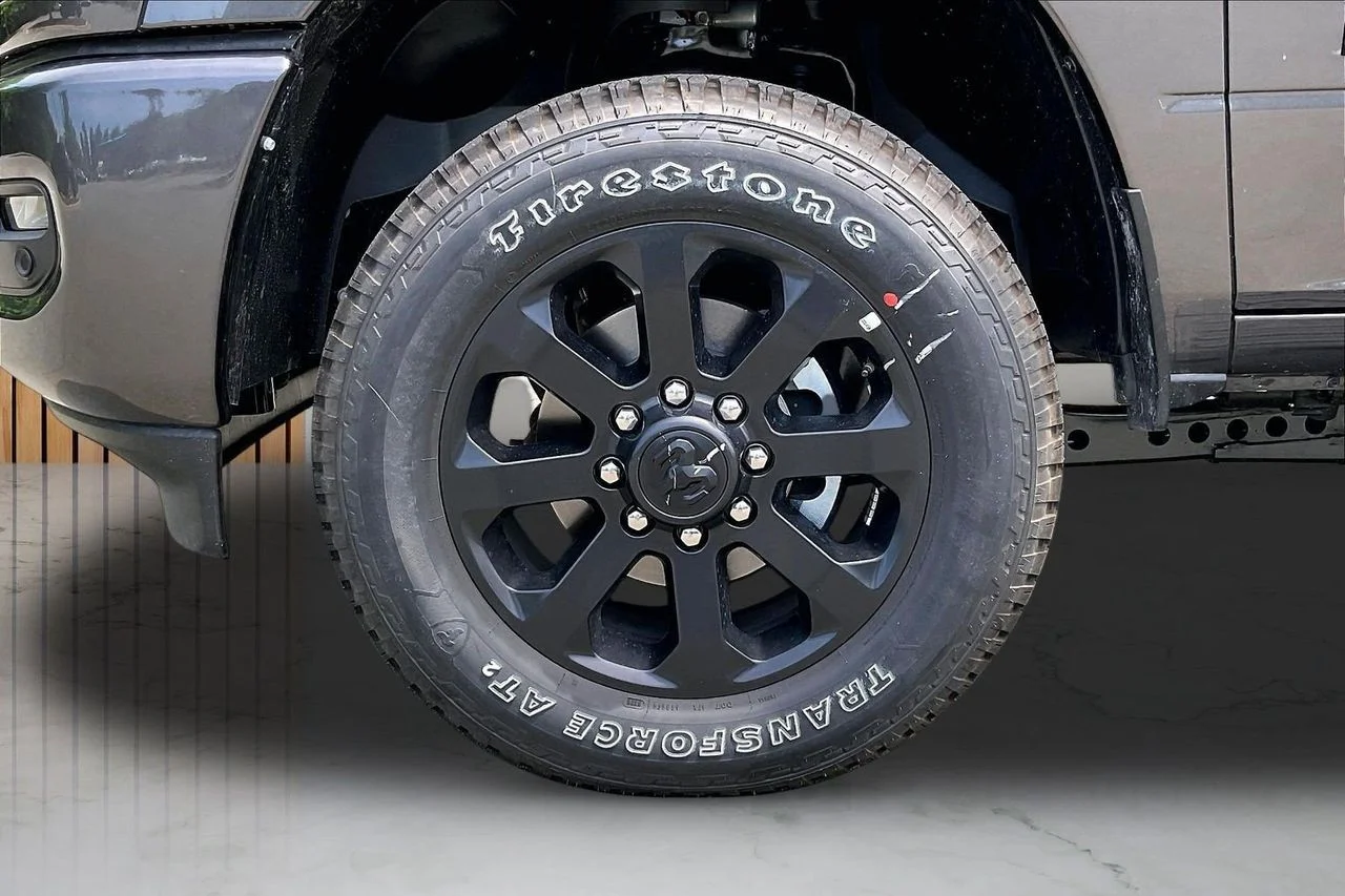 New 2026 Granite Crystal Metallic Clear-Coat Exterior Paint RAM Laramie image 62
