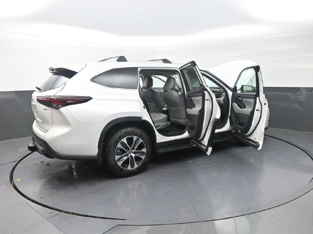 Used 2026 Beige Toyota XLE image 45
