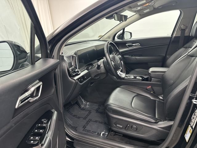 Used 2024 Ebony Black Kia EX image 9