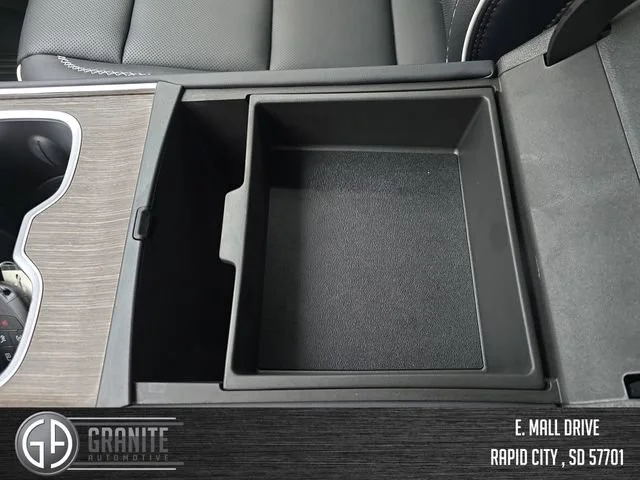 2026 GMC Acadia Denali - Photo 25