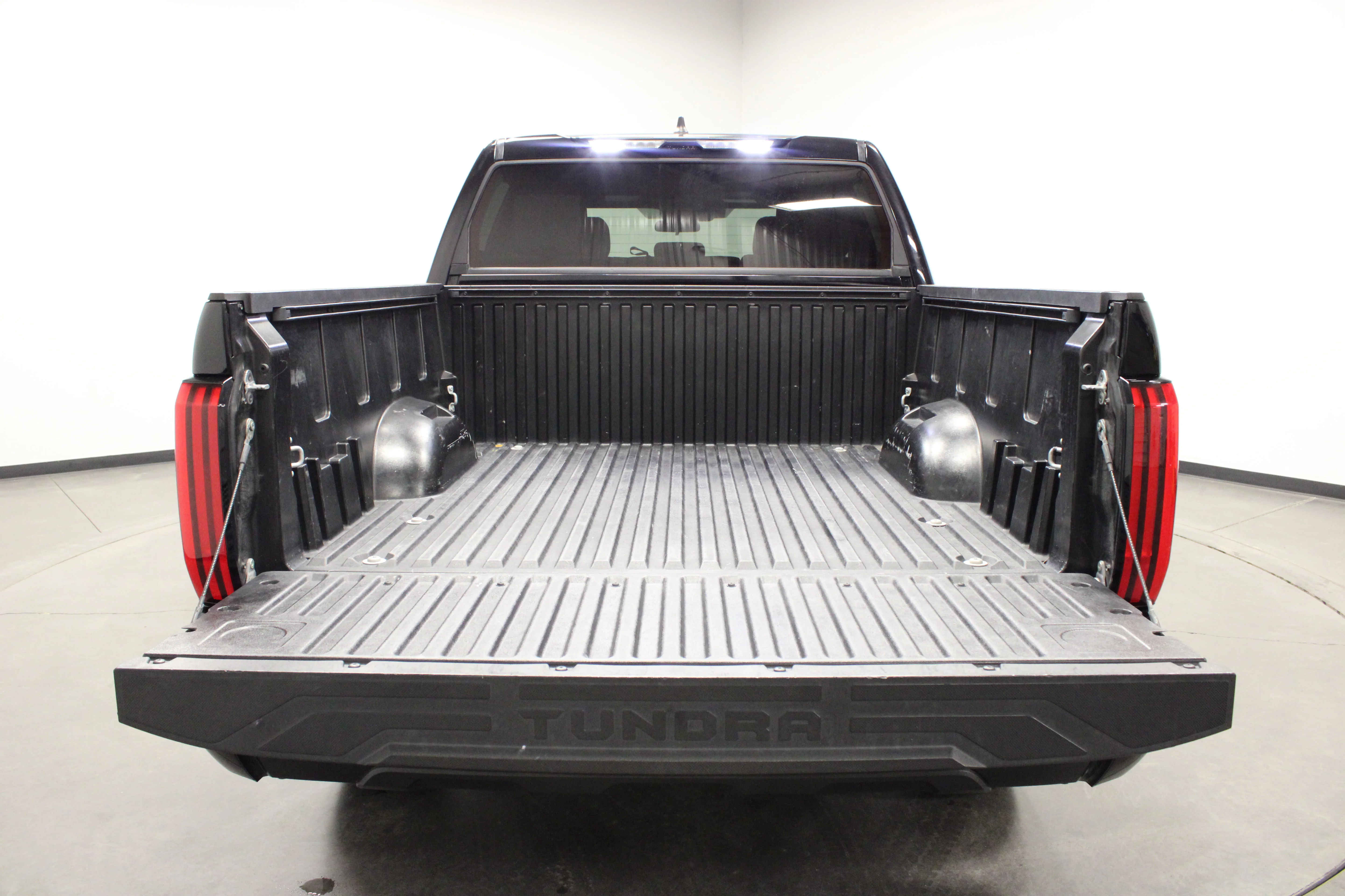 Used 2025 Midnight Black Metallic Toyota SR image 12