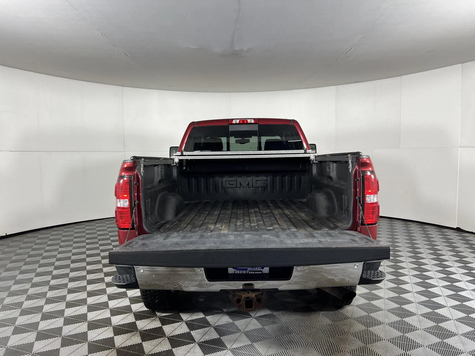 Used 2018 Red Quartz Tintcoat GMC SLT image 26