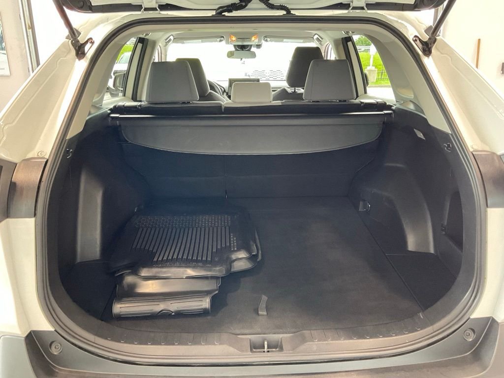 Used 2021 White Toyota XLE image 21