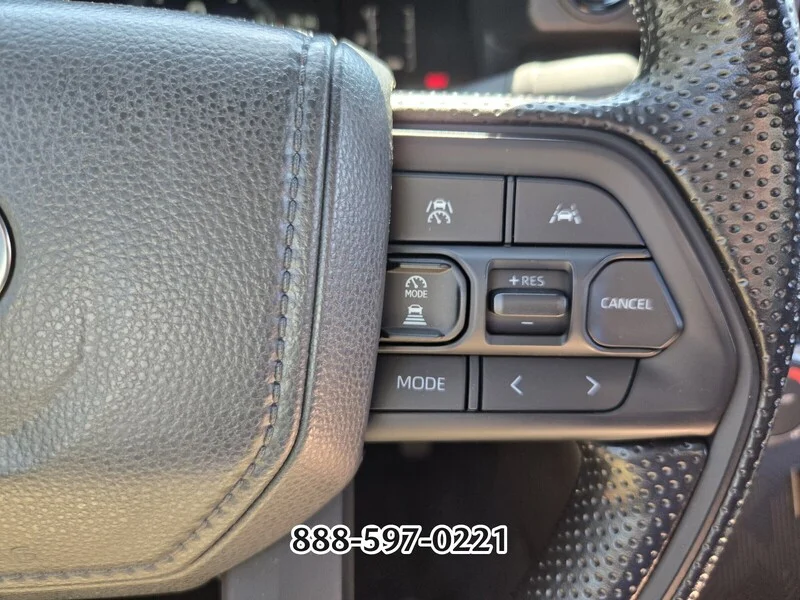 Used 2025 Underground TOYOTA SR5 image 28