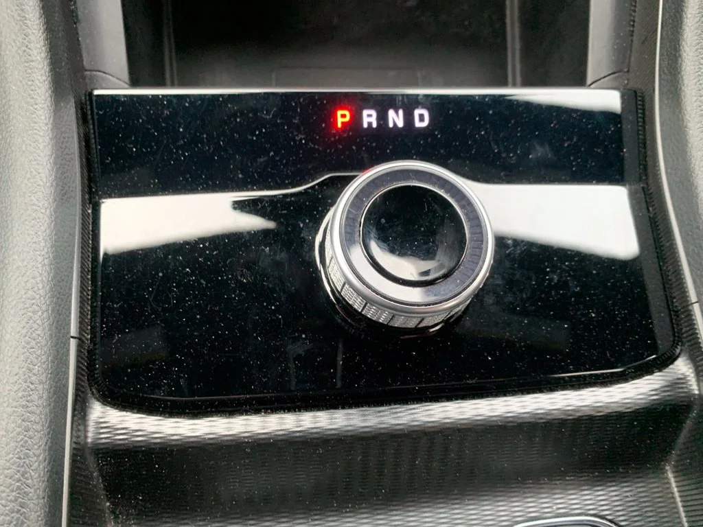 Used 2024 Diamond Black Crystal Pearlcoat Jeep Altitude X image 24