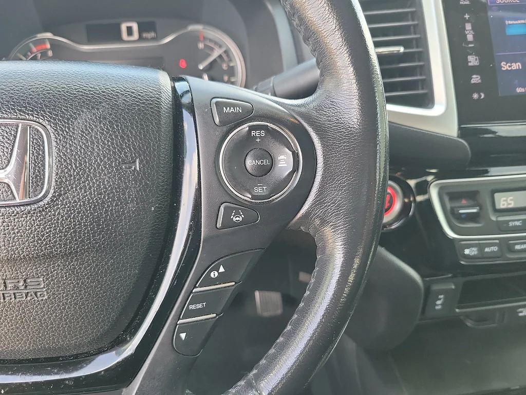 Used 2017 White Diamond Pearl Honda RTL-E image 22