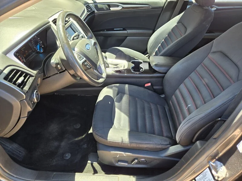 Used 2015 Gray Ford SE image 5