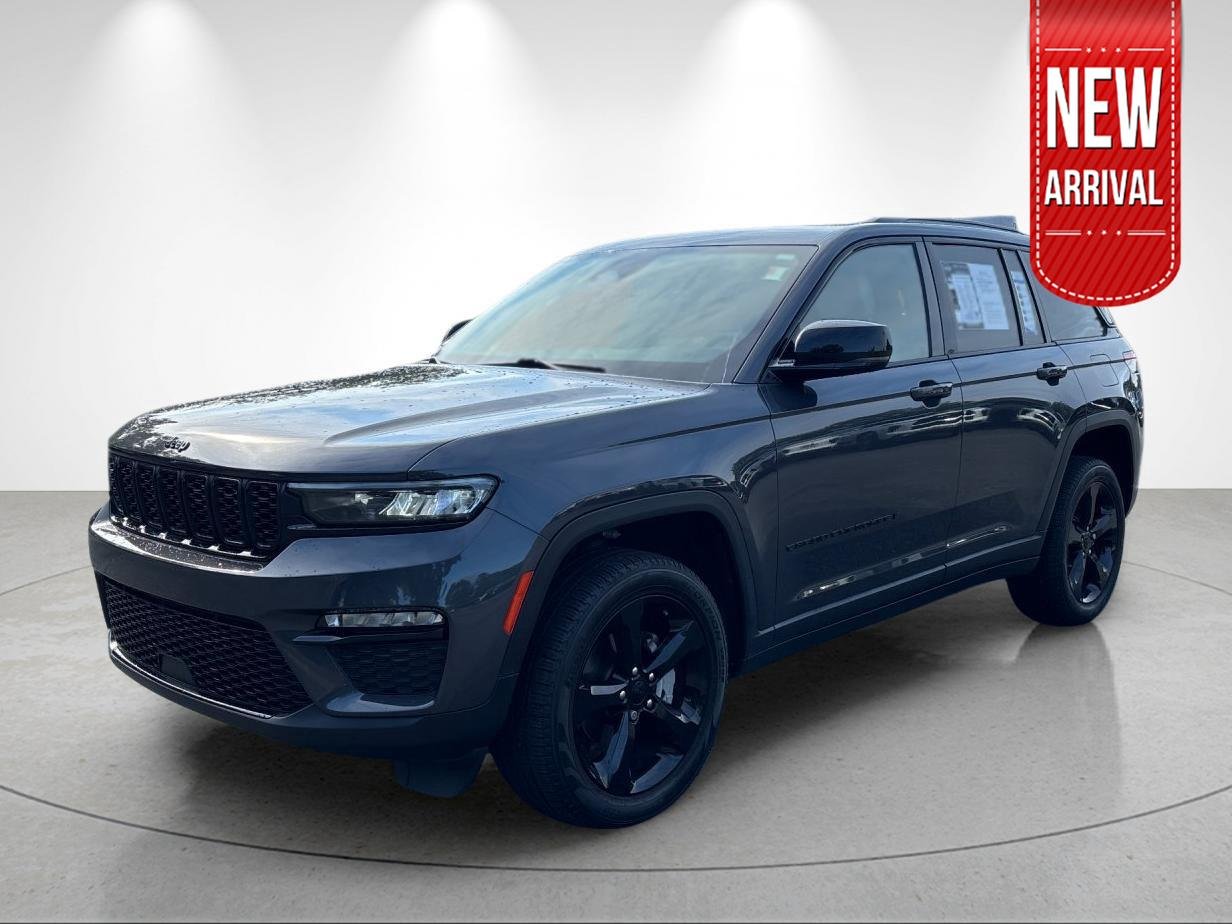 Used 2023 Baltic Gray Metallic Clearcoat Jeep Limited image 1