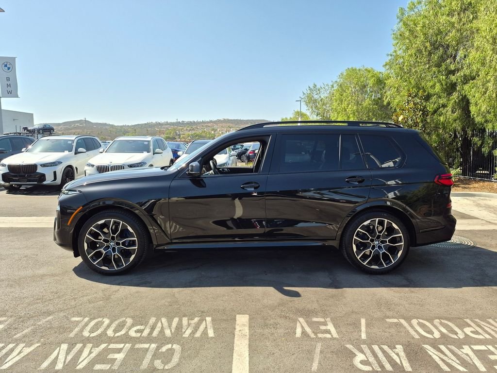 Used 2026 Black BMW xDrive40i image 5