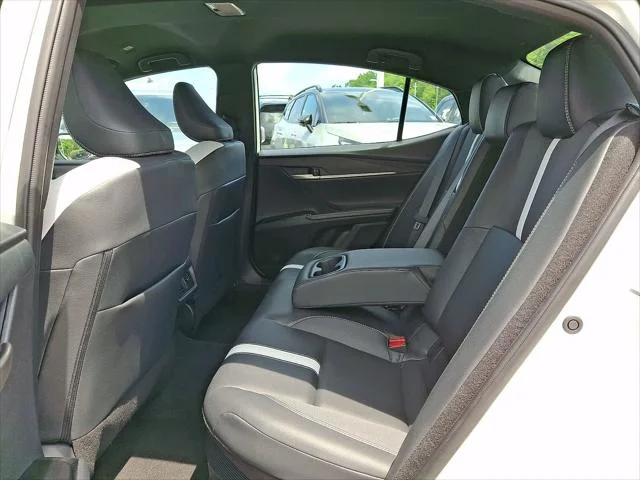 Certified Used 2025 ICE CAP Toyota  image 13