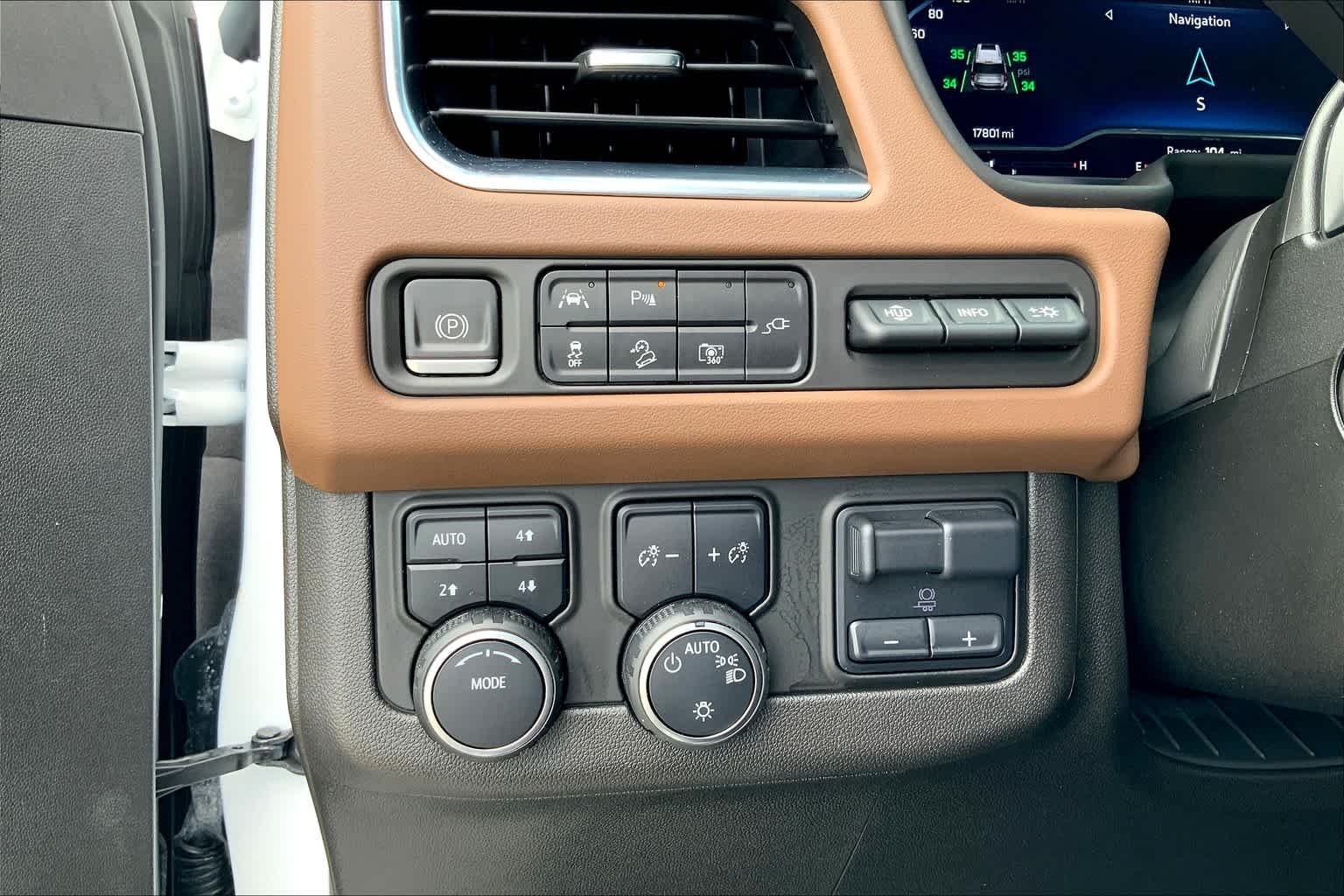 Used 2022 Summit White Chevrolet High Country image 32