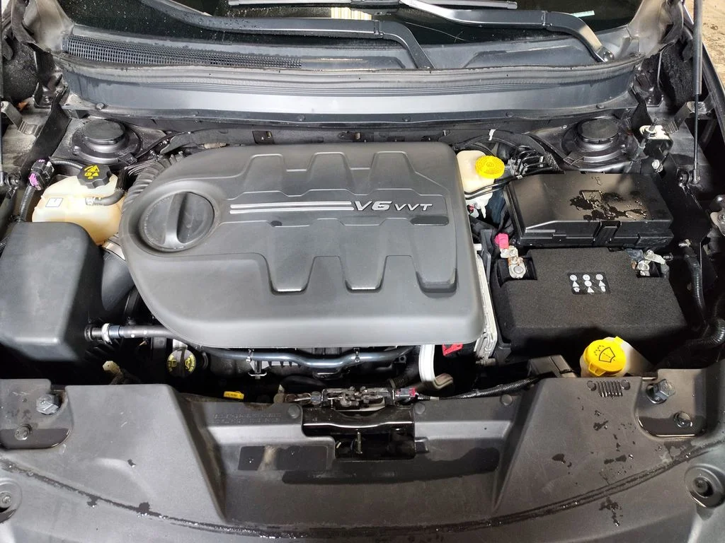 Used 2015 Gray Jeep Limited image 10