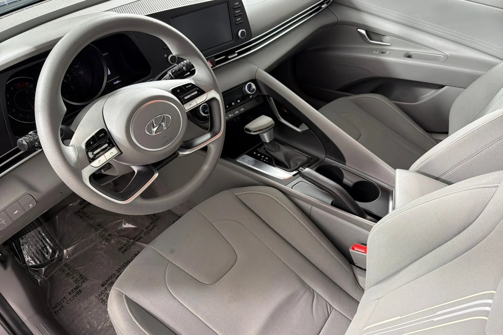Used 2023 Fluid Metal Hyundai SEL IVT image 9