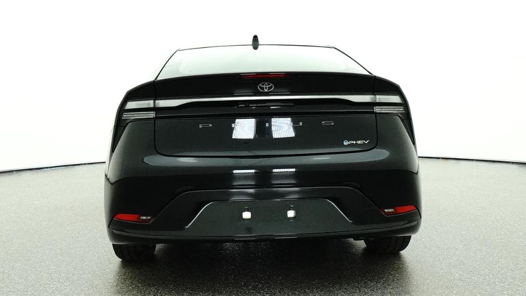 2026 Toyota Prius Plug-in Hybrid XSE - Photo 37