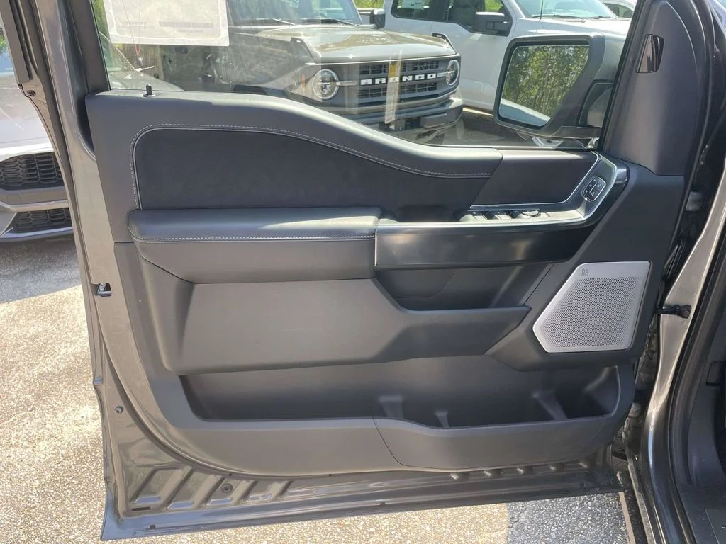 New 2026 Gray Ford Platinum image 15
