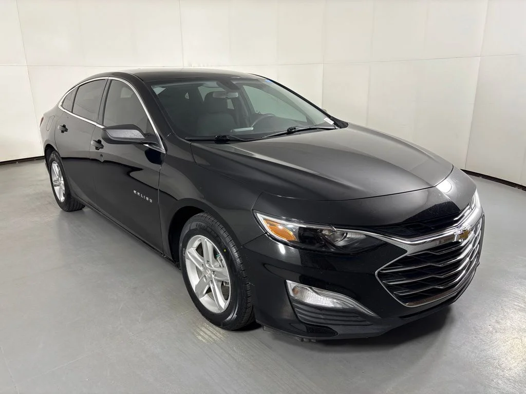 Used 2022 Black Chevrolet LS image 2