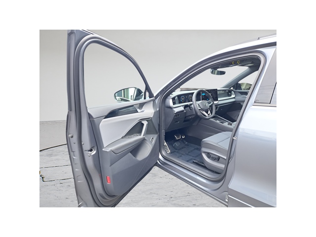 2025 Volkswagen Tiguan SE R-LINE BLACK - Photo 9
