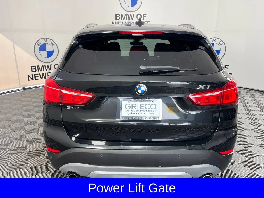 Used 2017 Black Sapphire Metallic BMW xDrive28i image 10