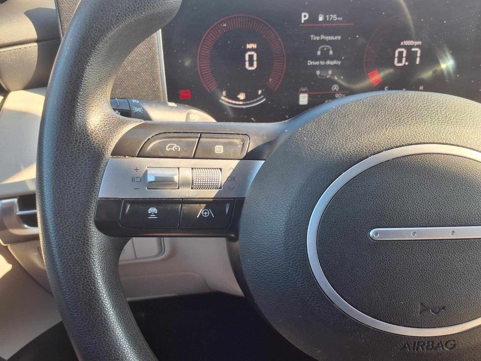 Used 2025 Ultimate Red Hyundai SEL image 19