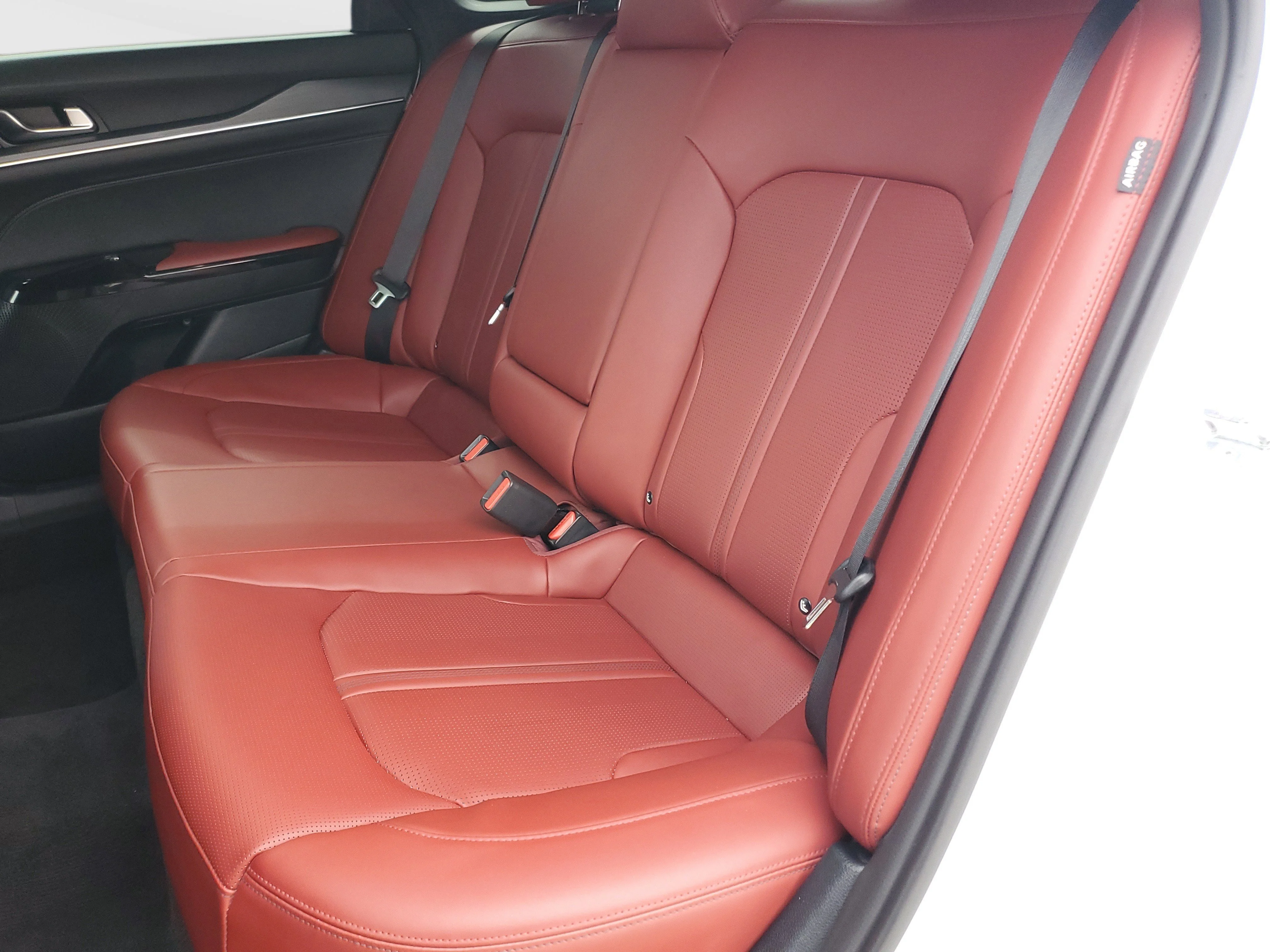 Certified Used 2025 White Kia GT-Line image 16