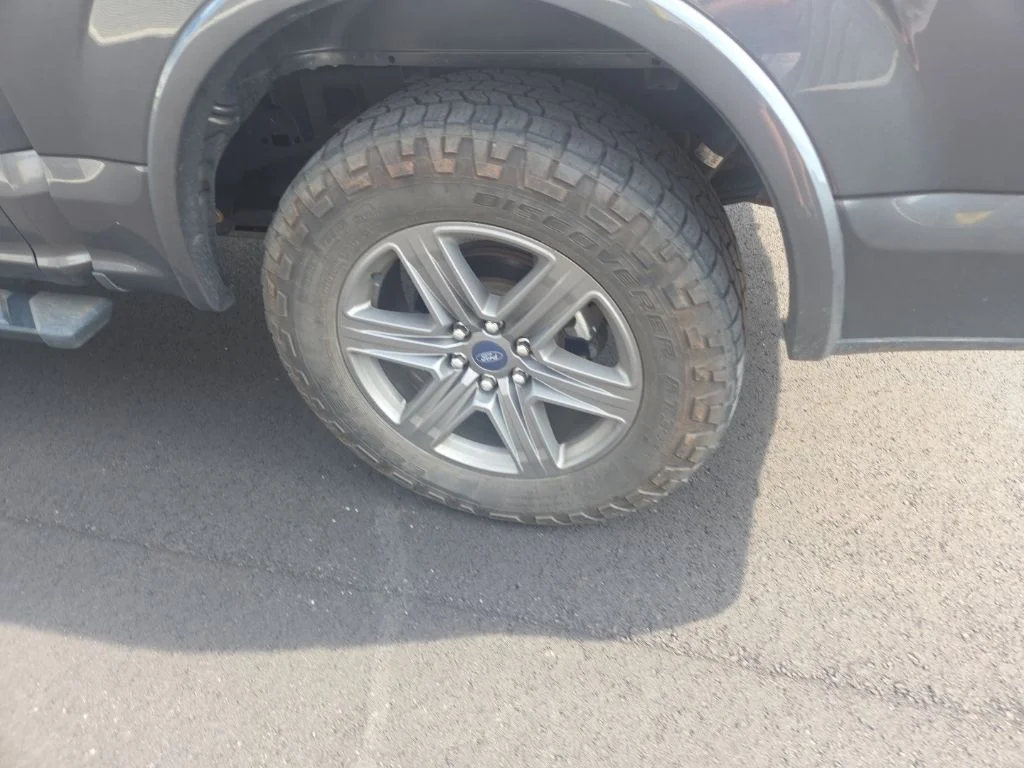 Used 2020 Gray Ford XLT image 26