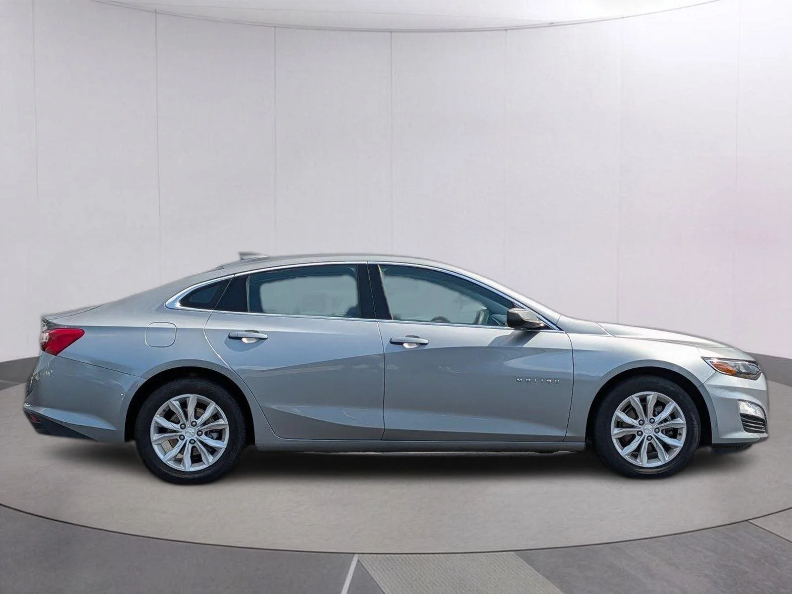 Used 2024 Sterling Gray Metallic Chevrolet LT image 6