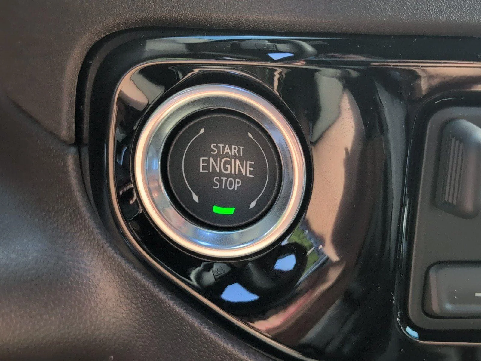 New 2026 Summit White GMC SLT image 23