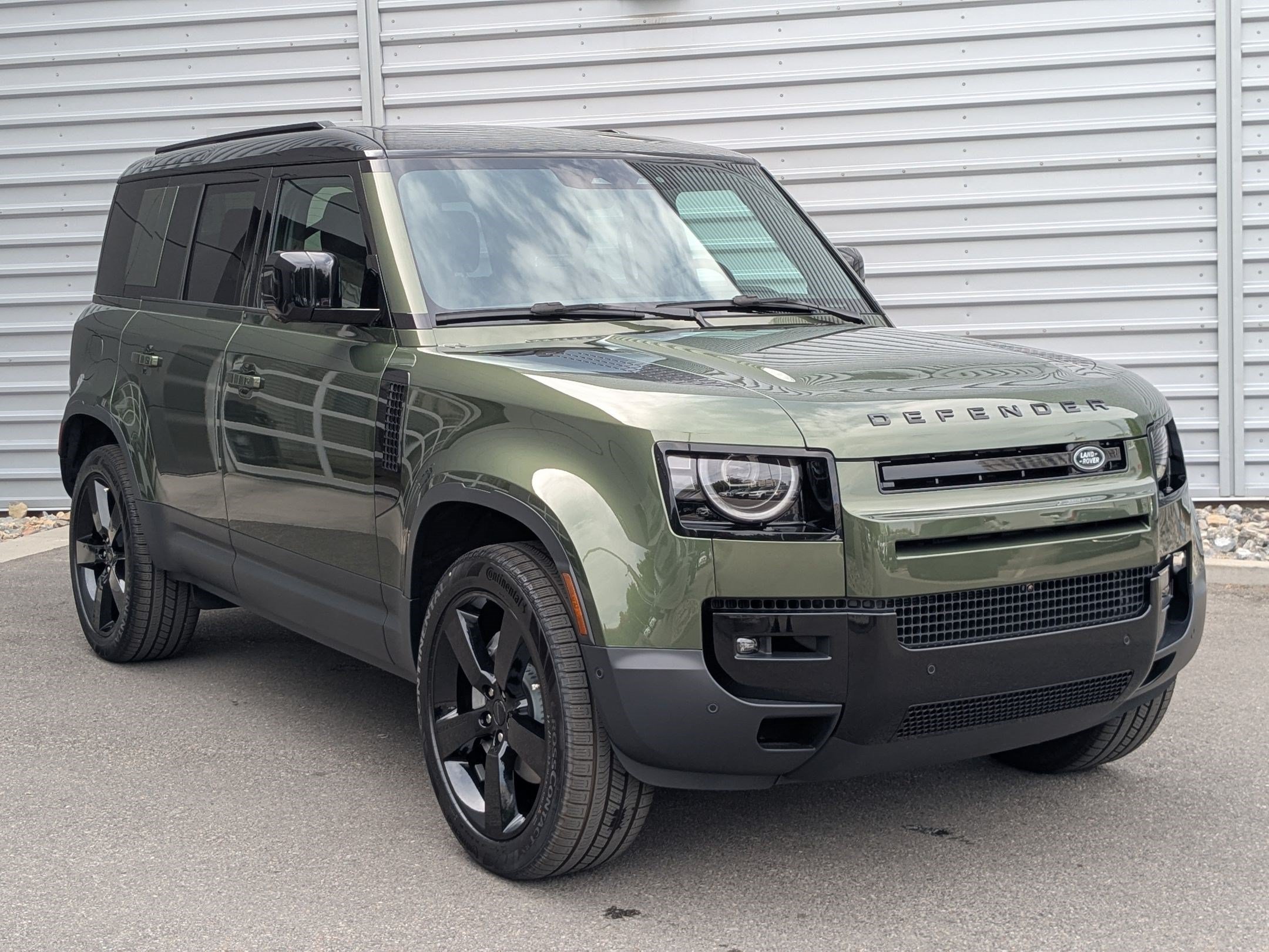 New 2026 Woolstone Green Land Rover P300 S image 3
