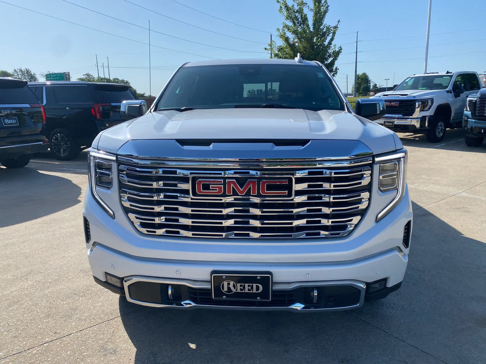 Used 2024 GMC Sierra 1500 Denali Denali with VIN 3GTUUGE88RG358033 for sale in Kansas City