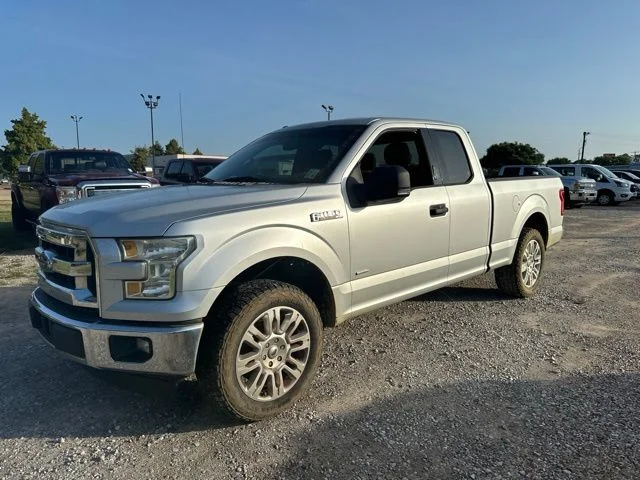 Used 2015 Silver Ford XLT image 4