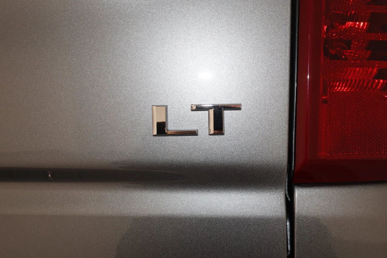 Used 2026 Sterling Gray Metallic Chevrolet LT image 37