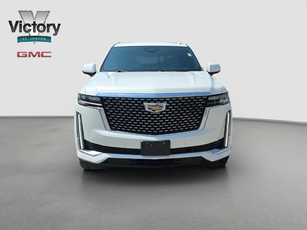 Used 2022 CRYSTAL WHITE TRICOAT Cadillac Premium Luxury image 2