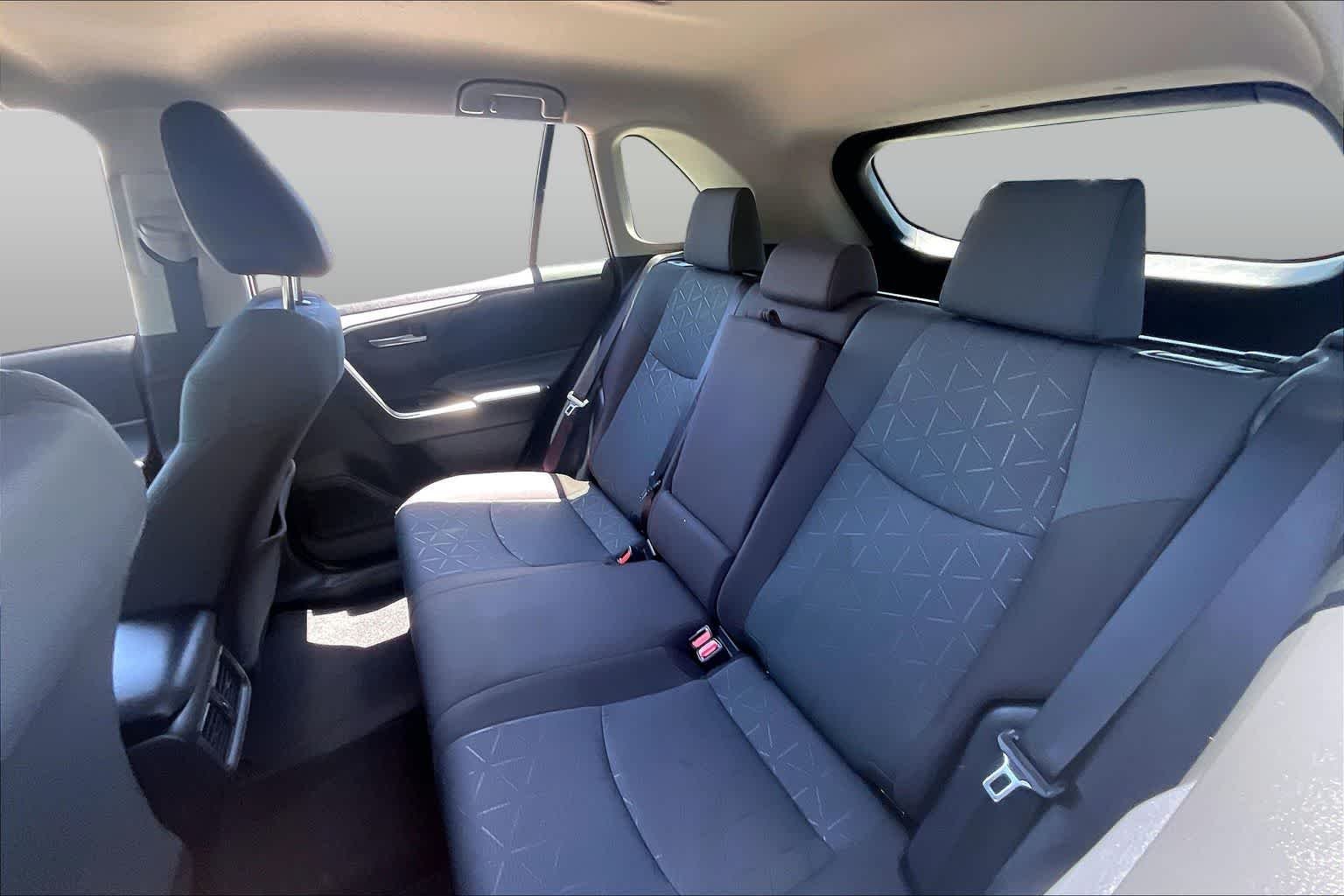 Used 2025 Ruby Flare Pearl Toyota XLE image 20