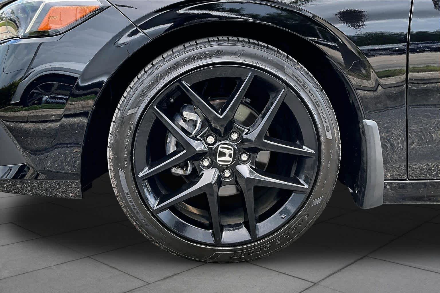 Used 2025 Crystal Black Pearl Honda Sport image 11