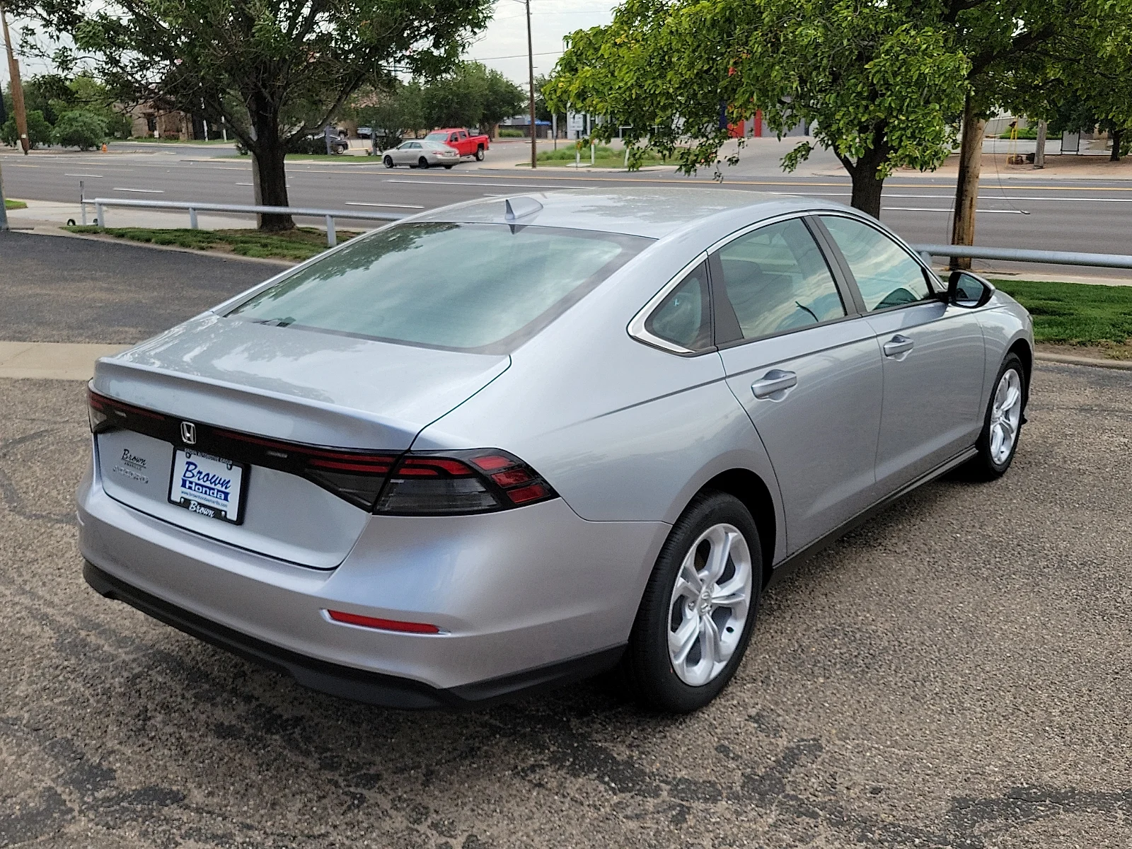 New 2026 Solar Silver Metallic Honda LX image 10