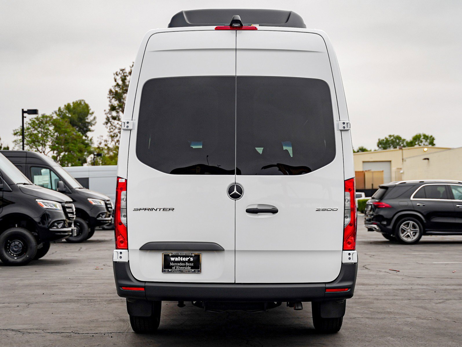 New 2026 Arctic White Mercedes-Benz 2500 High Roof I4 Diesel 170 RWD image 5