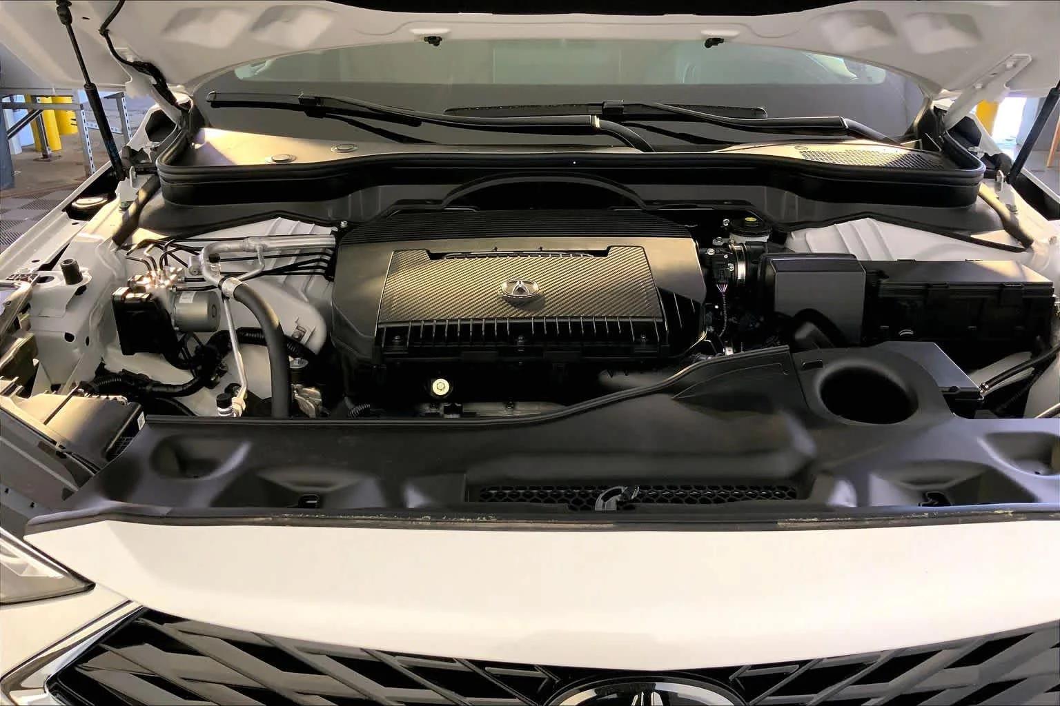 New 2026 Platinum White Pearl Acura With Advance Package image 15