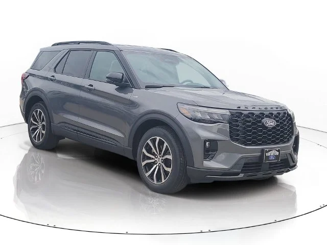 New 2027 Gray Metallic Ford ST-Line image 3