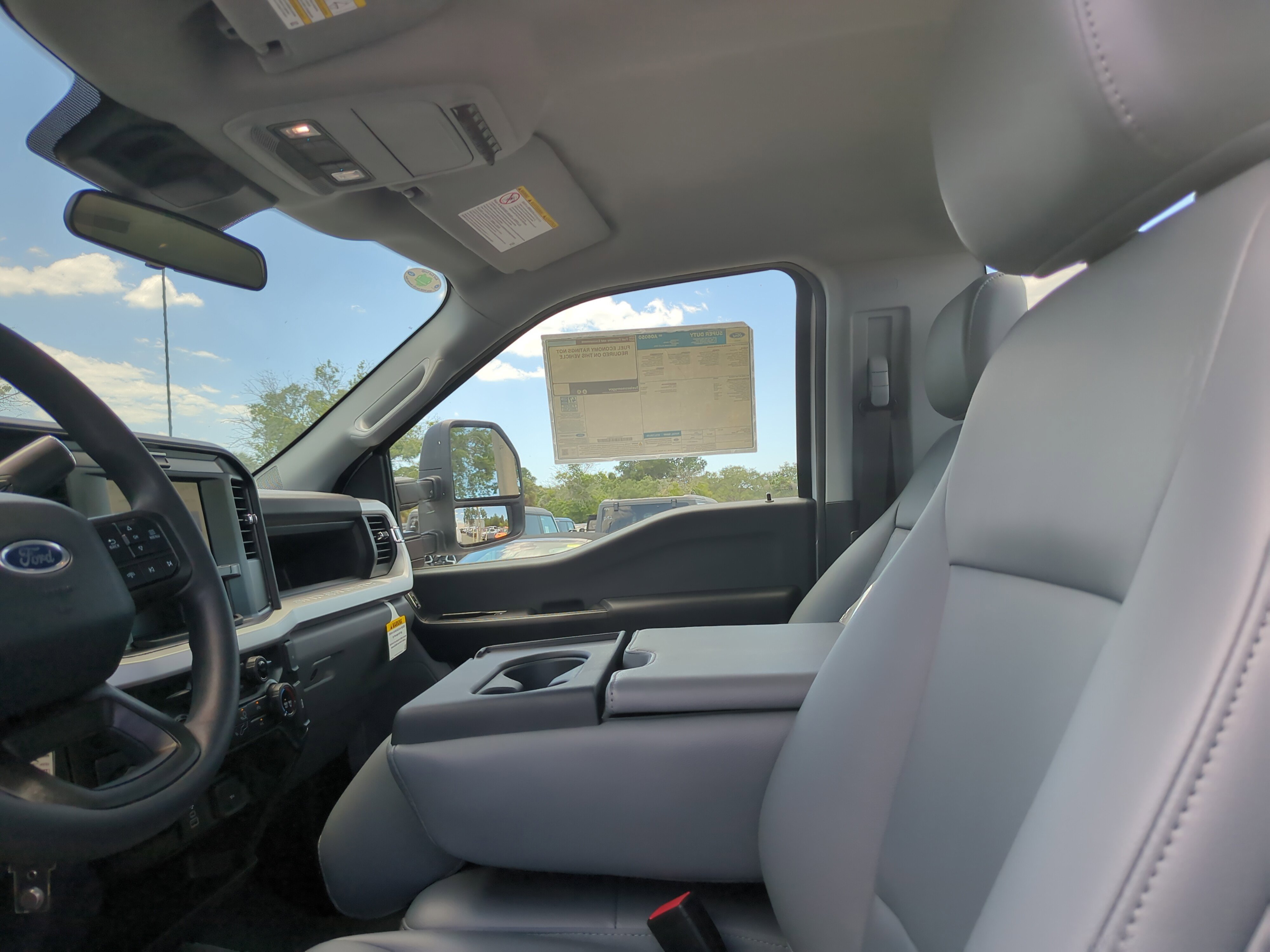 2025 Ford F-450 Super Duty Chassis Cab XL - Photo 19