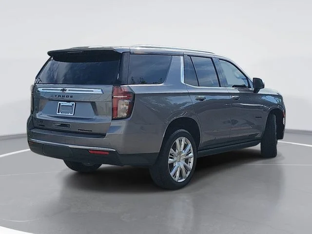 Used 2021 Gray Chevrolet Premier image 2