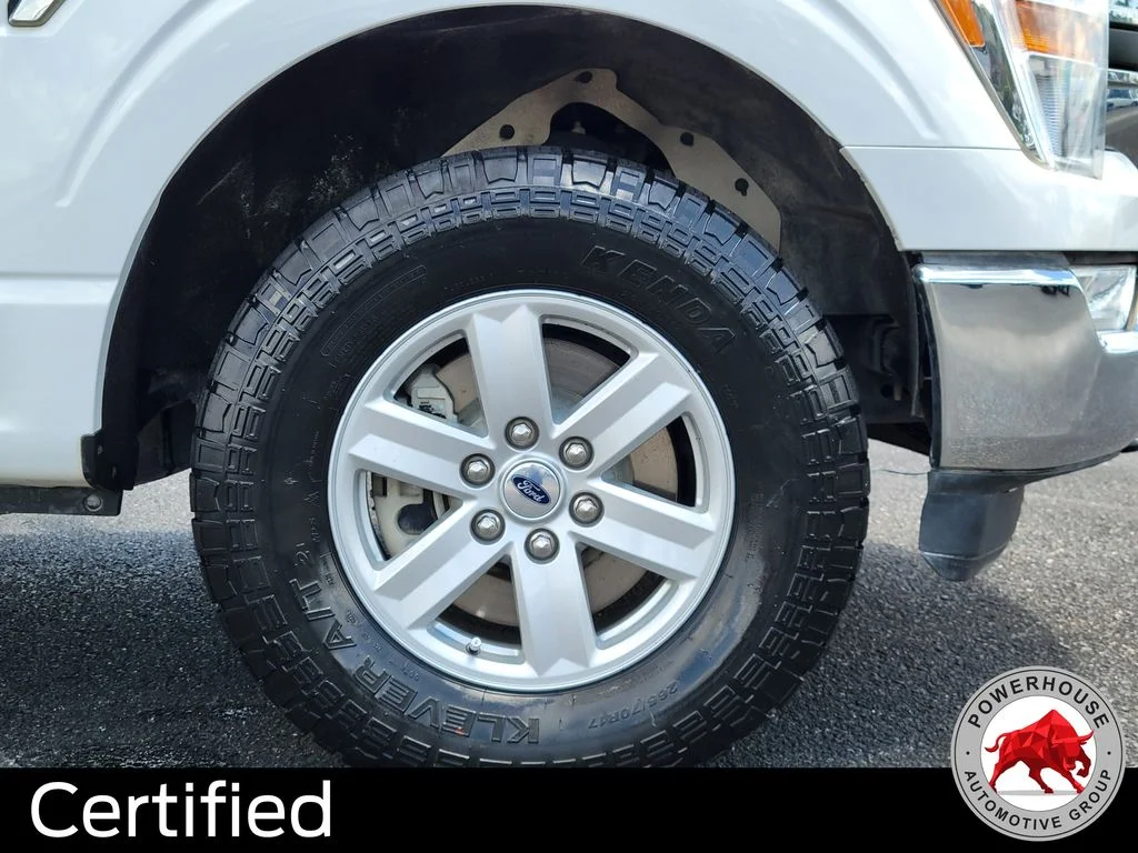 Used 2021 White Ford XLT image 11