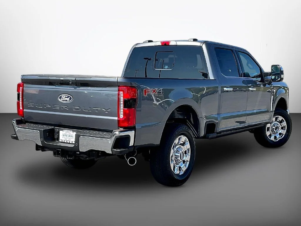 New 2027 Carbonized Gray Metallic Ford F-250® Lariat® image 16