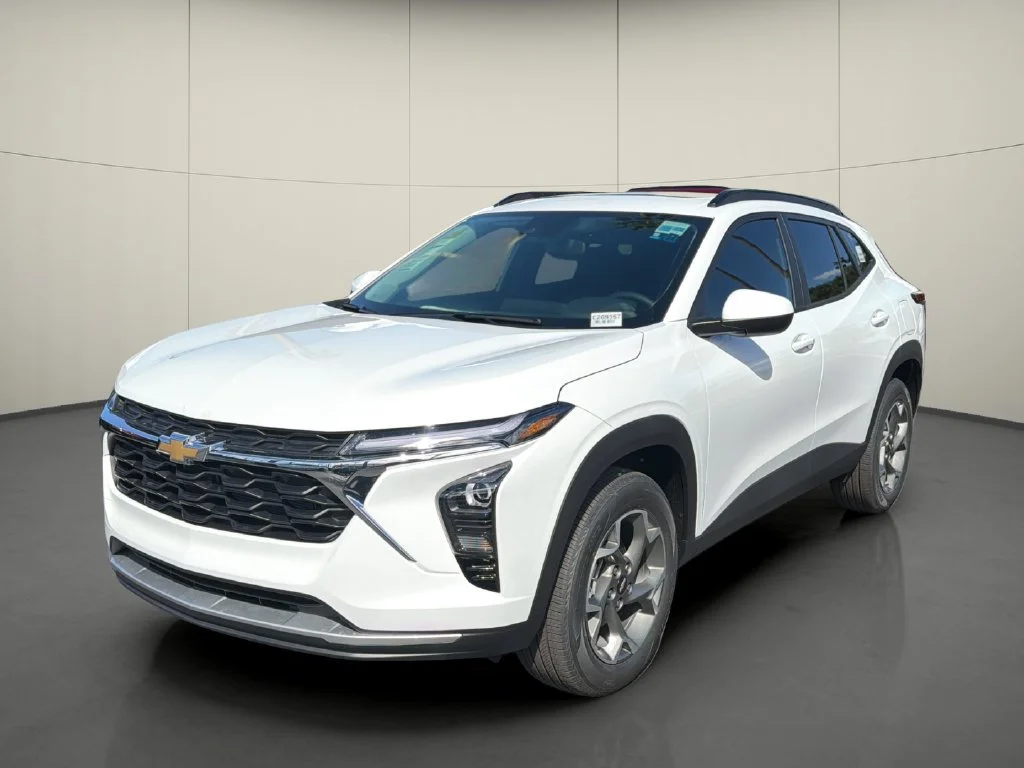 New 2026 Summit White Chevrolet LT image 3
