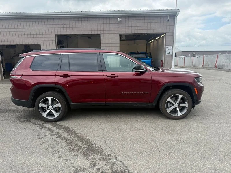 Certified Used 2024 Red Jeep Limited image 5