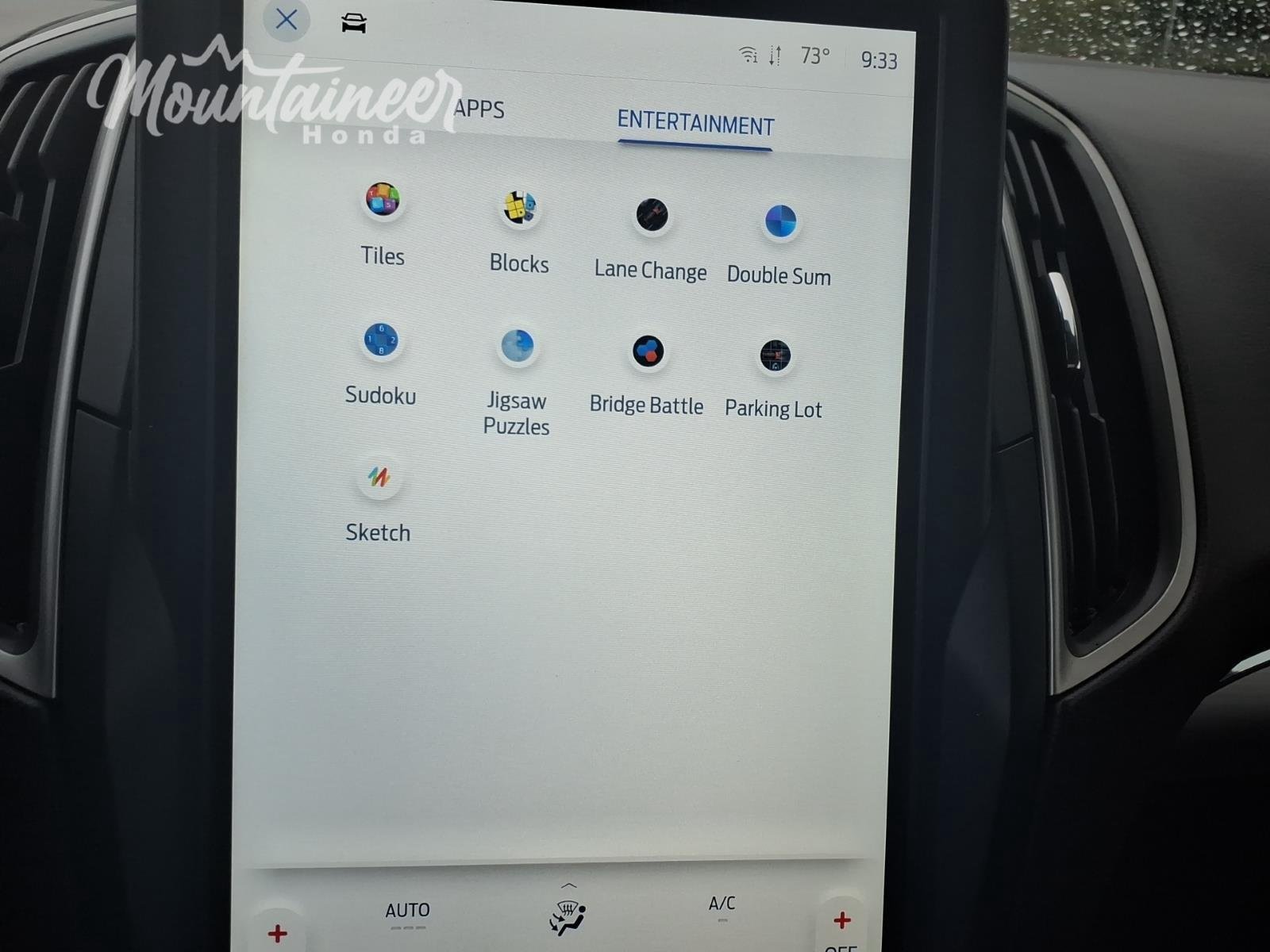 Used 2022 Agate Black Ford SEL image 30