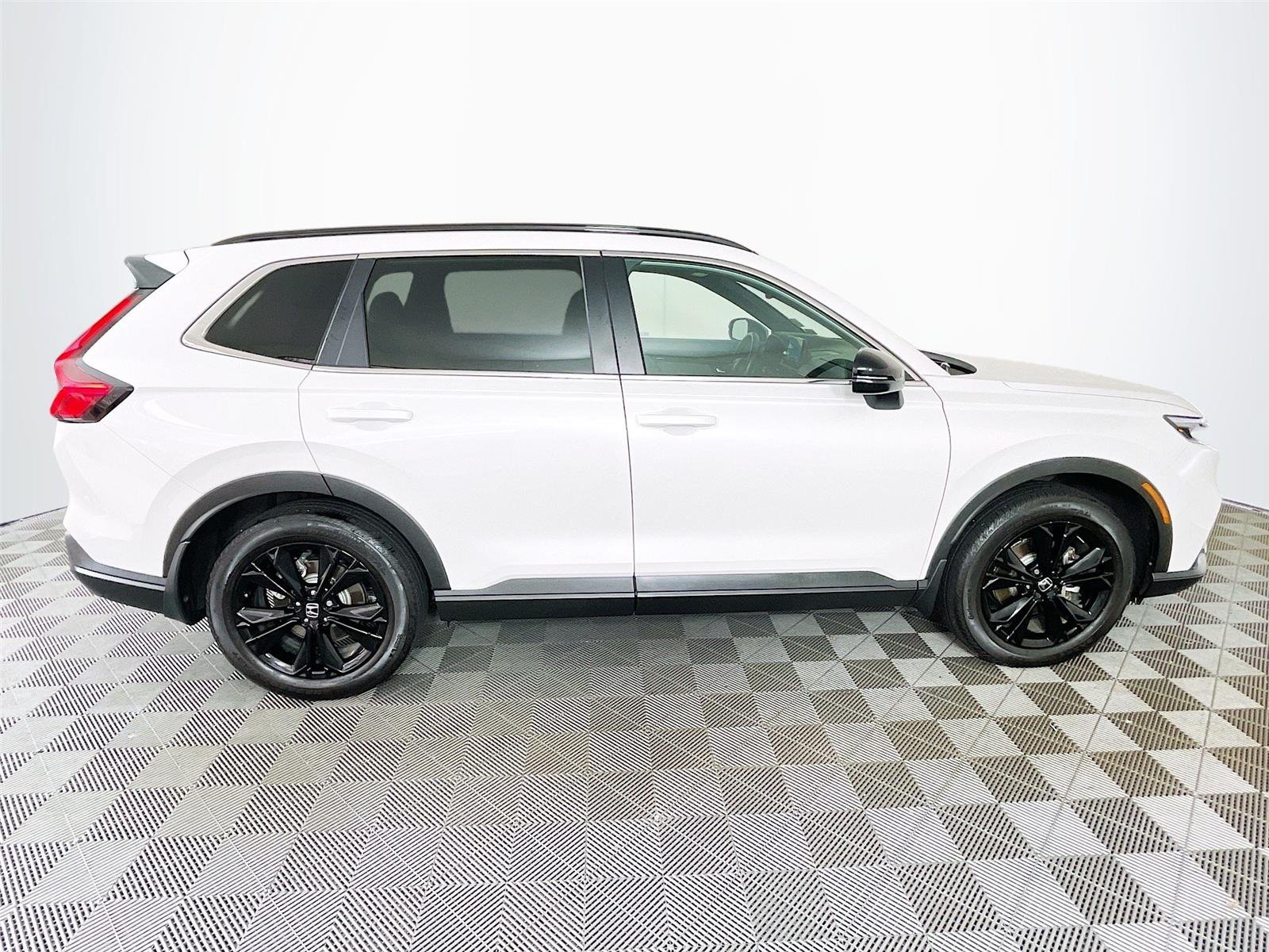 Used 2025 Platinum White Pearl Honda  image 12