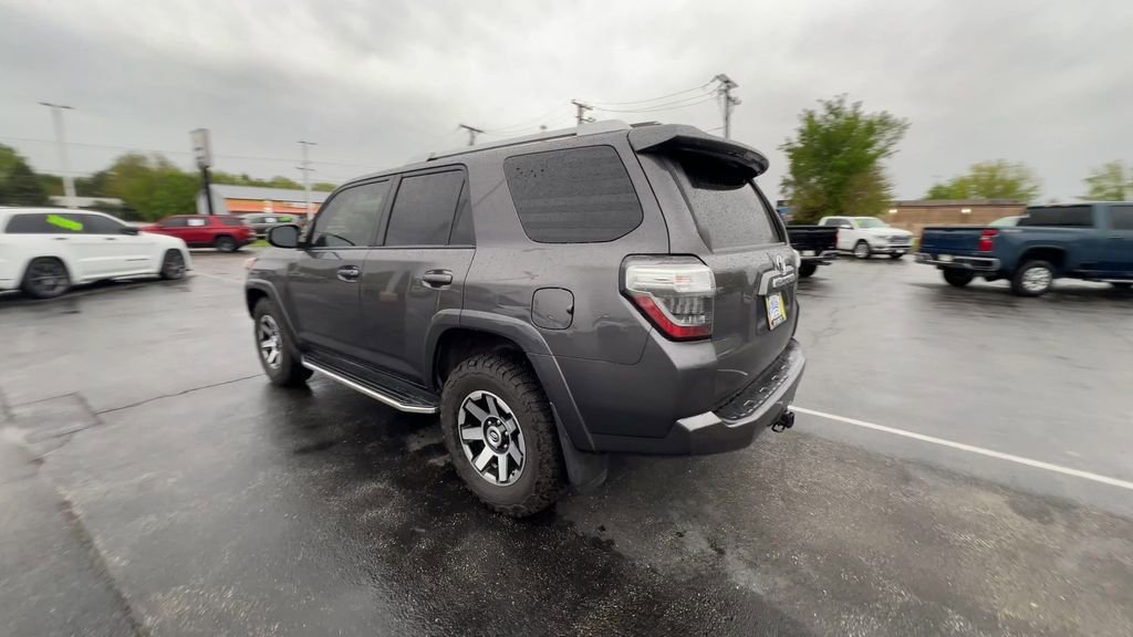 2018 Toyota 4Runner SR5 - Photo 6