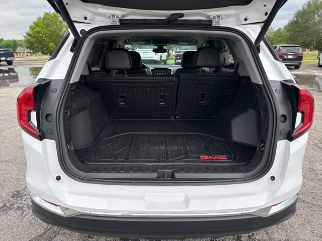 2023 GMC Terrain SLT - Photo 18