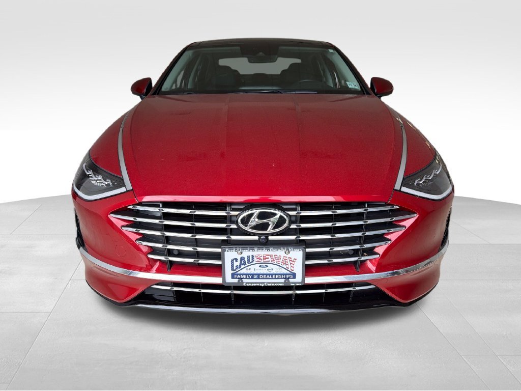 Used 2023 Red Hyundai Limited image 3